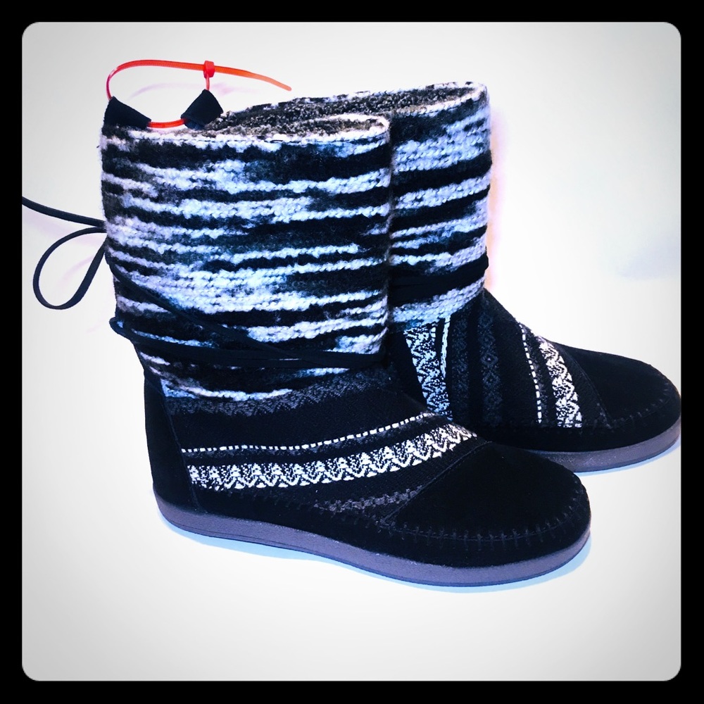 TOMS Women's Nepal Black Suede Textile Boot 6.5